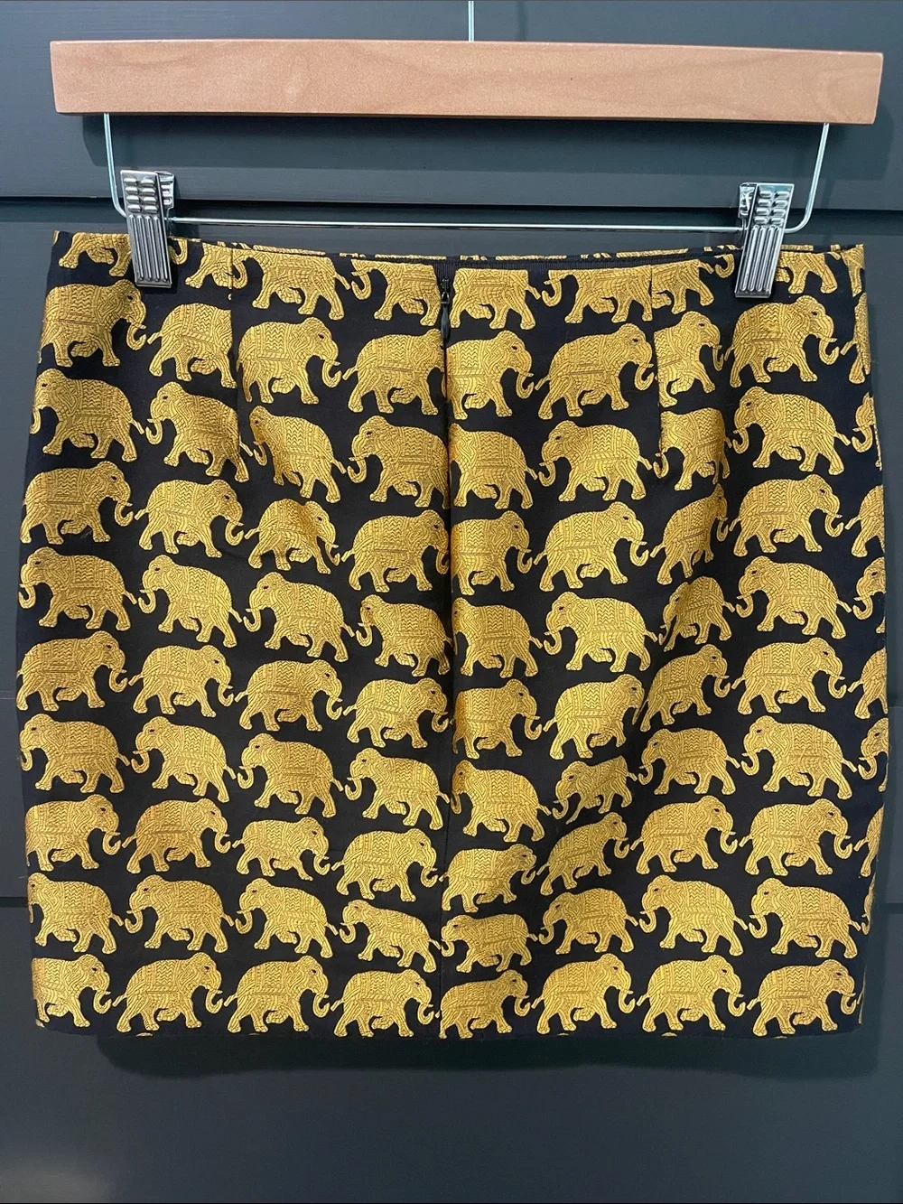 J.Crew Elephant Parade Black And Gold Metallic Jacquard Mini Skirt Size 00
